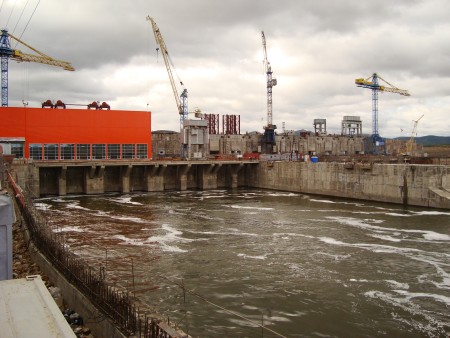 Усть-Среднеканская ГЭС